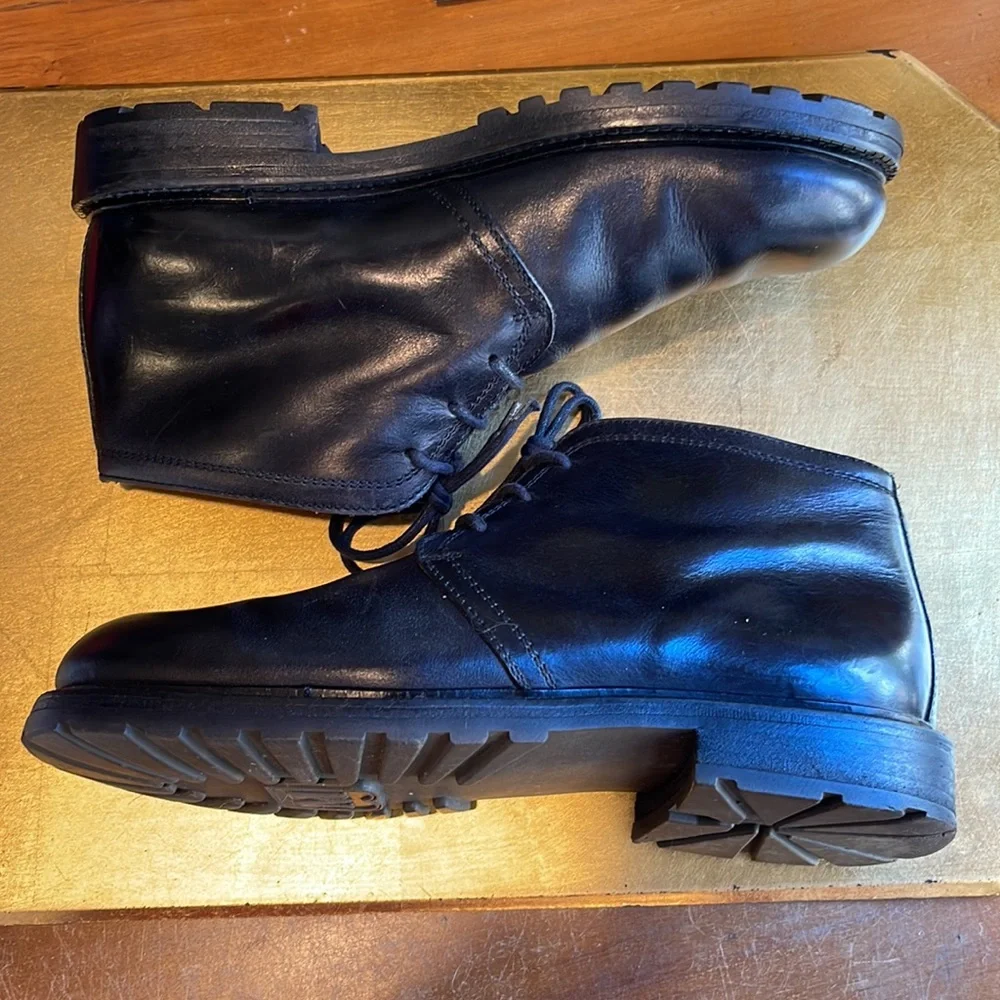 Vintage Bruno Magli Lug Sole Chukka Boot in Black Leather